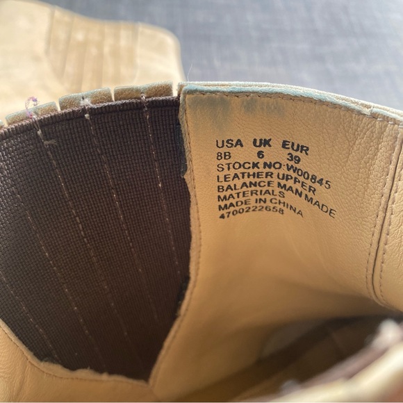 Samantha Pleet Wolverine 1000 Mile Arc Ankle Chelsea Booties - Picture 9 of 9